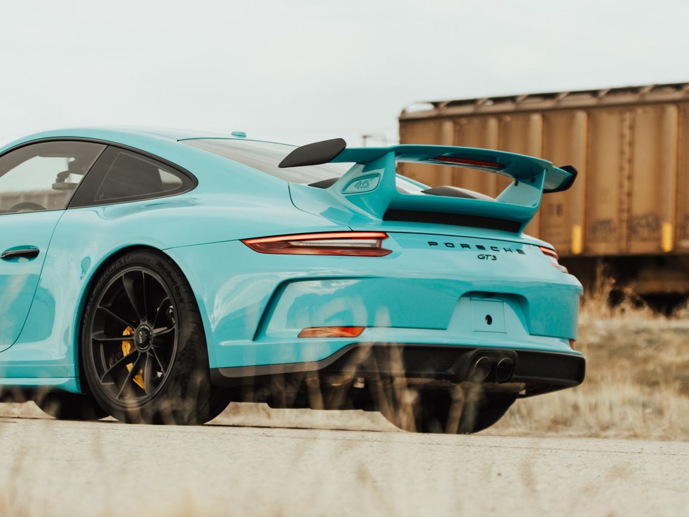 Comment la couleur de votre voiture impacte son prix de revente